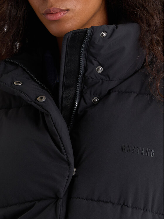 Mustang Mustang Μπουφάν χειμωνιάτικο Gillian 1016744 Μαύρο Relaxed Fit