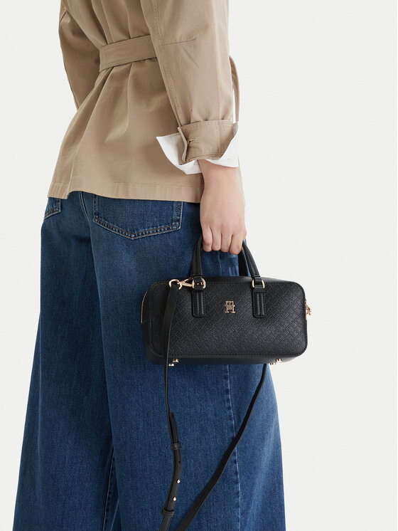 Tommy Hilfiger Tommy Hilfiger Kabelka Th Daily Crossover Mono AW0AW18415 Černá
