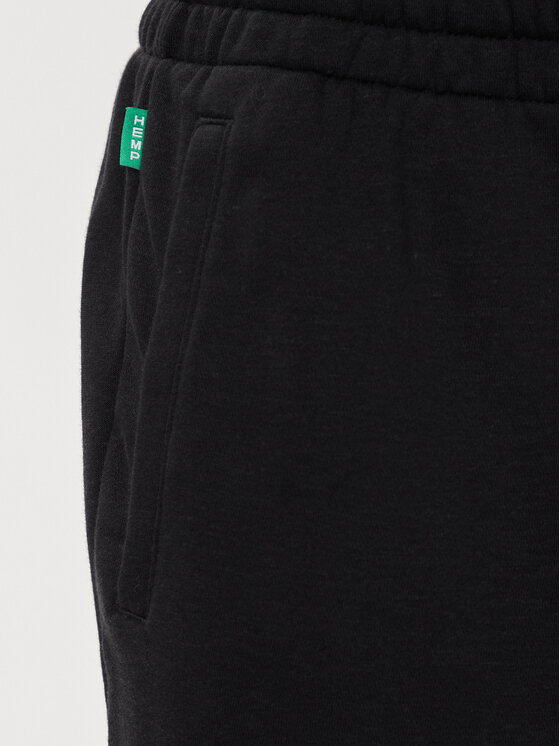 adidas adidas Sportovní kraťasy Essentials+ Made With Hemp Shorts HR8617 Černá Regular Fit