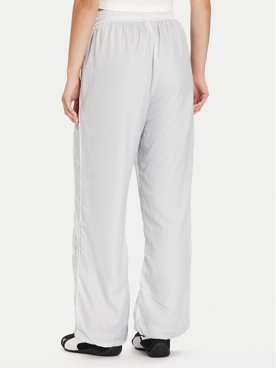 Puma Puma Долнище анцуг PUMA X ROSÉ T7 633796 32 Сребрист Relaxed Fit