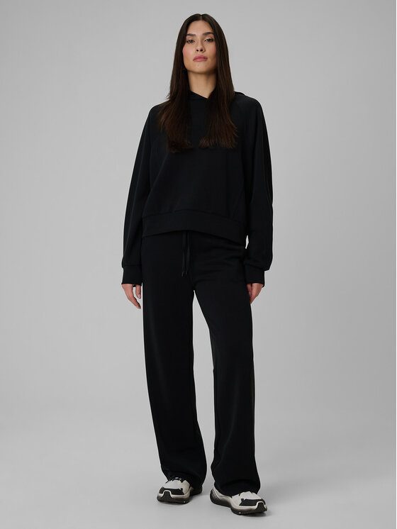 4F 4F Bluza COZY Czarny Regular Fit