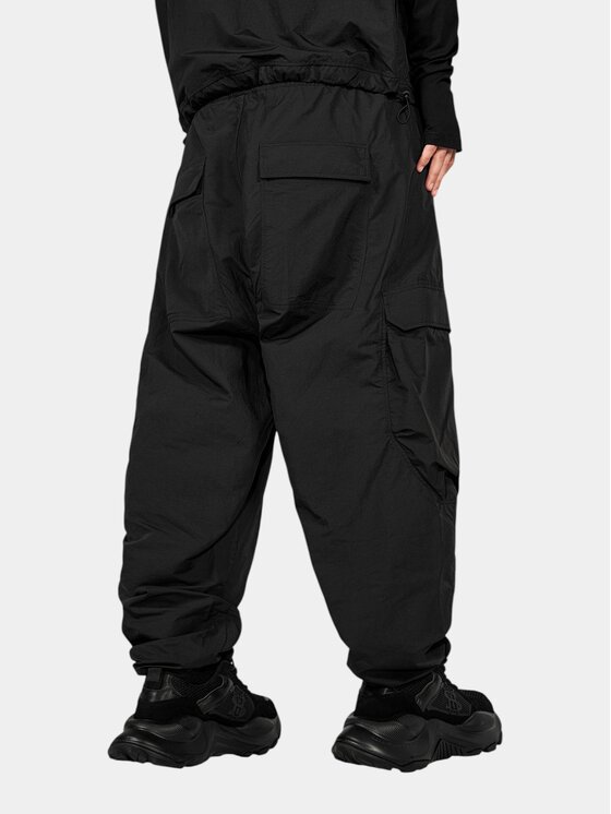MADE BY SOCIETY MADE BY SOCIETY Spodnie materiałowe BURDEN Pants - P17811 Czarny Basic Fit