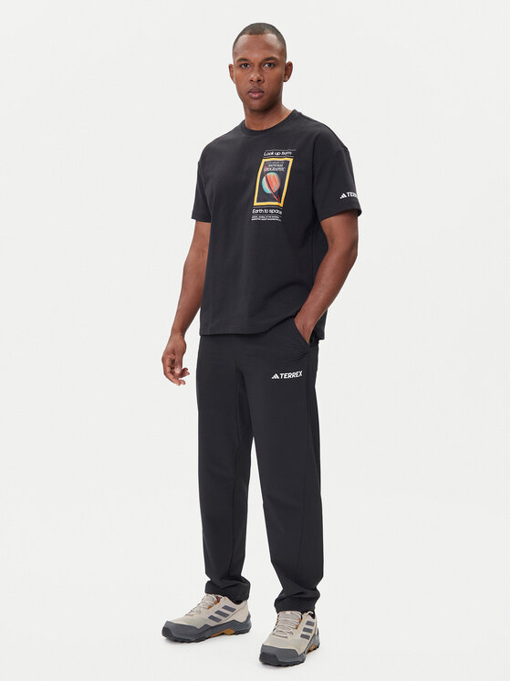 adidas adidas Majica National Geographic JD5964 Črna Loose Fit