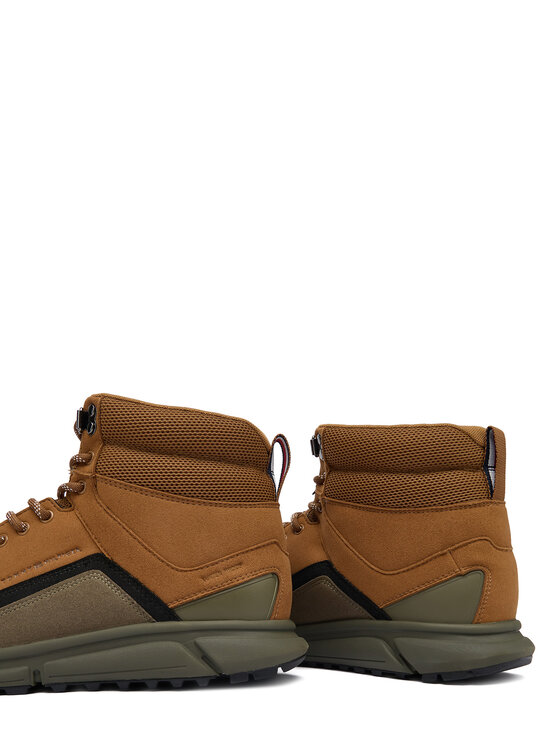 Tommy Hilfiger Tommy Hilfiger Šnurovacia obuv Outdoor Runner Hi Wpm FM0FM05575 Hnedá