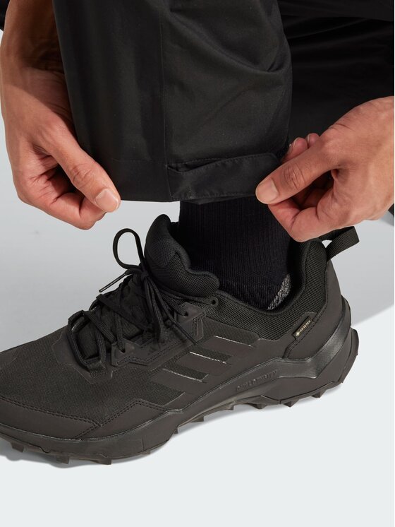 adidas adidas Spodnie outdoor 152795 Czarny Loose Fit