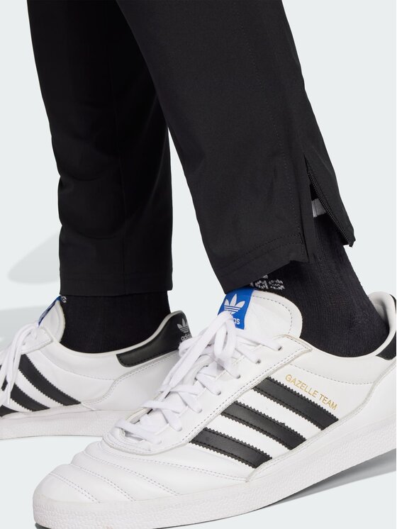 adidas adidas Spodnie dresowe Performance Tiro 25 Competition Czarny Regular Fit
