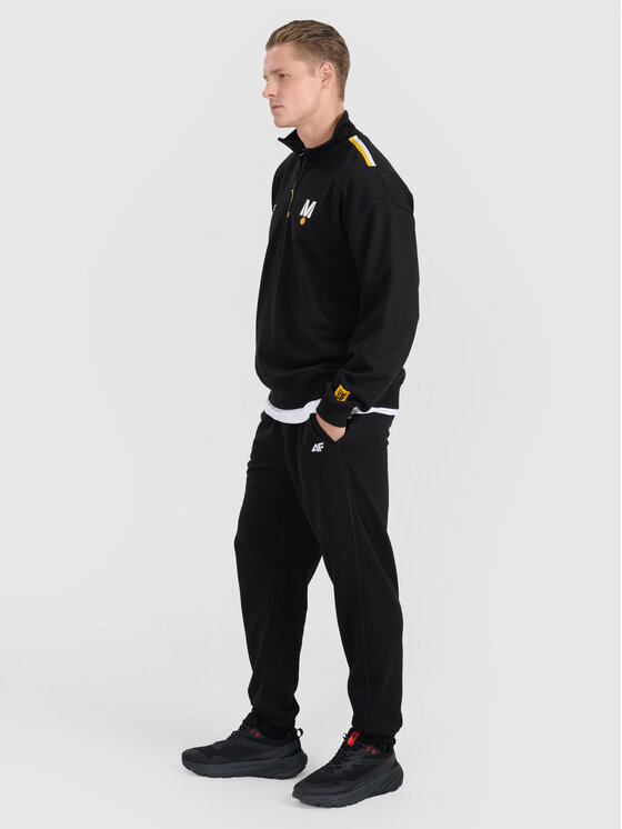 4F 4F Bluza TEAMWEAR Czarny Regular Fit