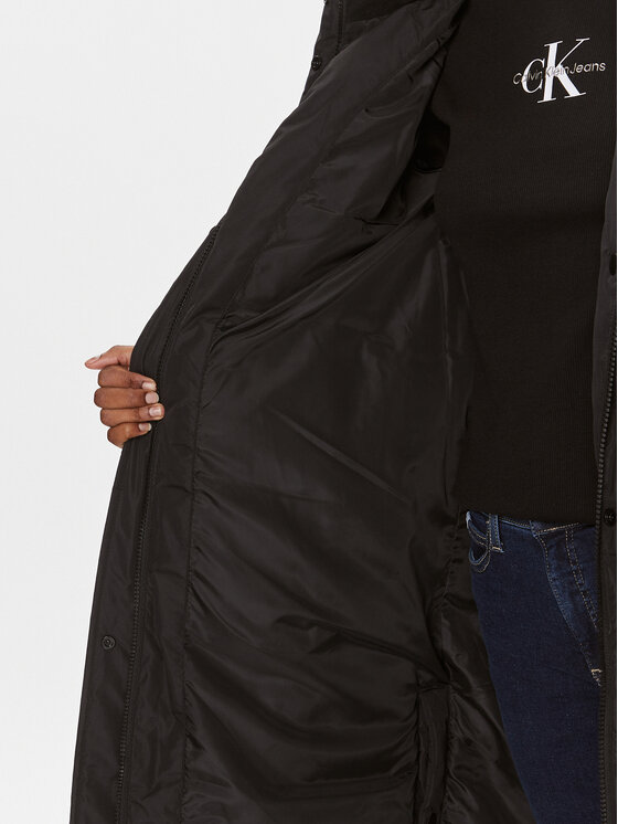 Calvin Klein Jeans Calvin Klein Jeans Žieminė striukė J20J221897 Juoda Regular Fit