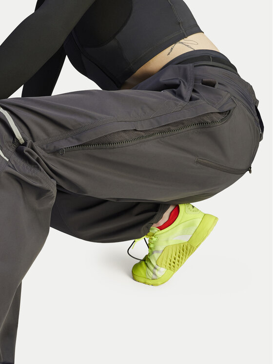 adidas by Stella McCartney adidas by Stella McCartney Jogginghose Stella McCartney Woven JI5248 Schwarz Loose Fit