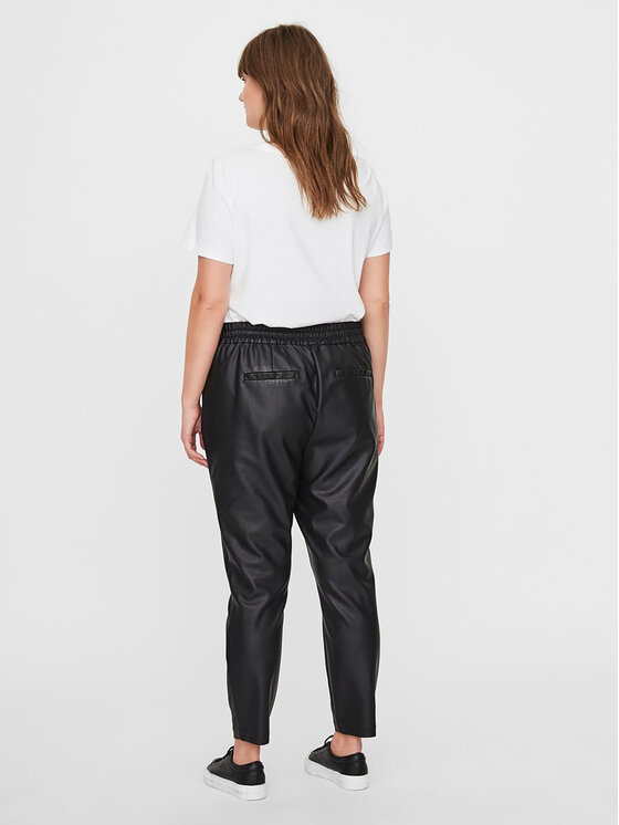 Vero Moda Curve Vero Moda Curve Hose aus Kunstleder 10225775 Schwarz Regular Fit