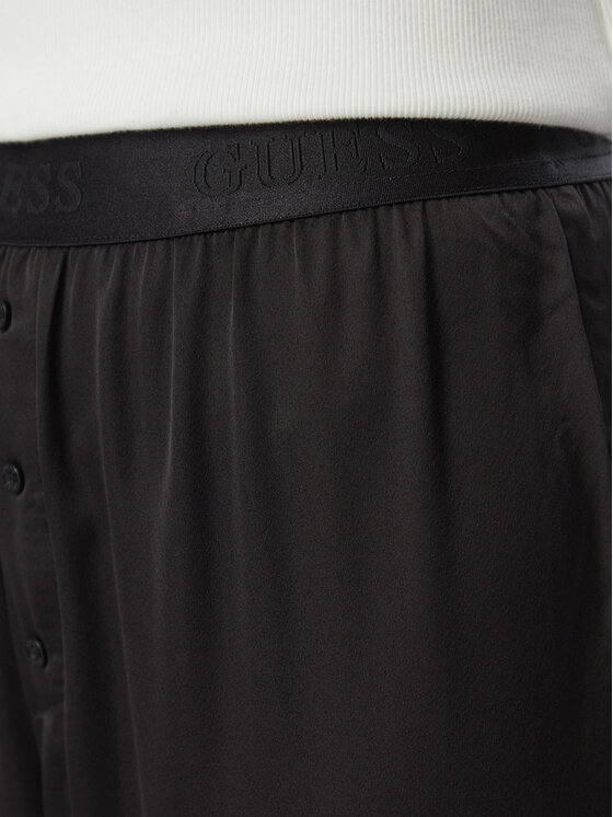 Guess Guess Долнище на пижама O6BB05 W3511 Черен Regular Fit