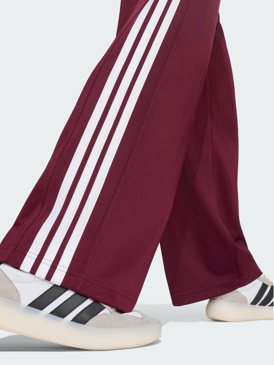 adidas adidas Spodnie dresowe 167669 Czerwony Regular Fit
