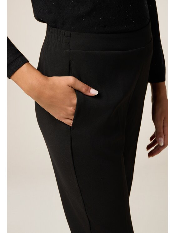 Oltre Oltre Pantaloni di tessuto P084J201331N033 Nero Regular Fit