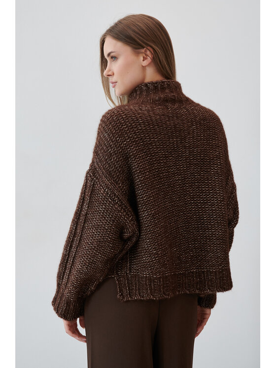 Fobya Fobya Sweter F2052 Brązowy Basic Fit