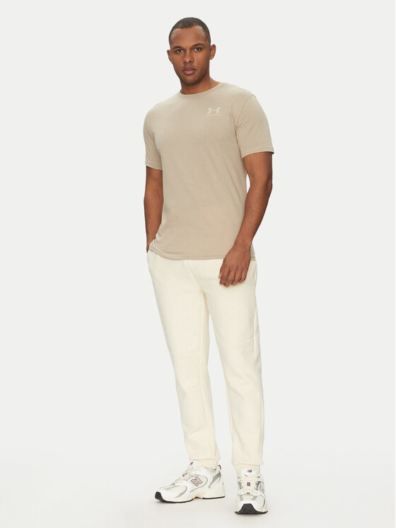 Under Armour Under Armour Футболка Left Chest Logo SS 1326799 Бежевий Loose Fit