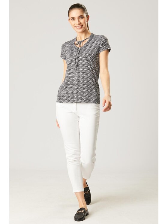 QUIOSQUE QUIOSQUE Halenka BREAK BLOUSE Černá Regular Fit