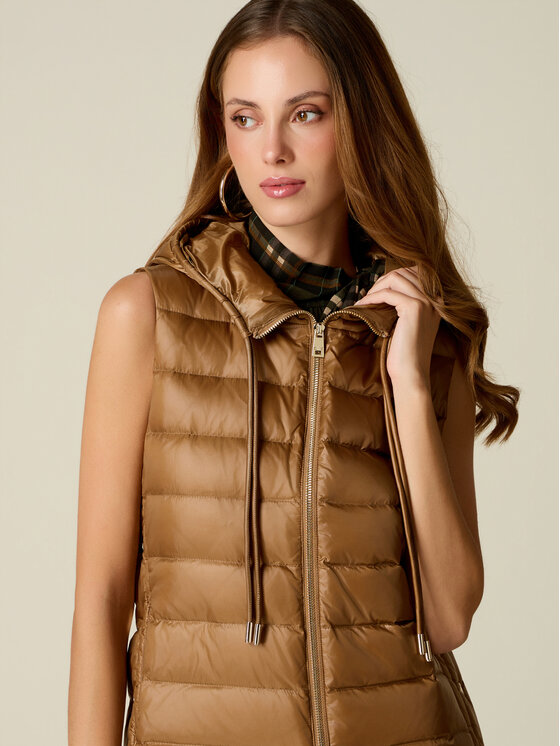 Oltre Oltre Kurtka puchowa F804R001531N012 Kremowy Regular Fit