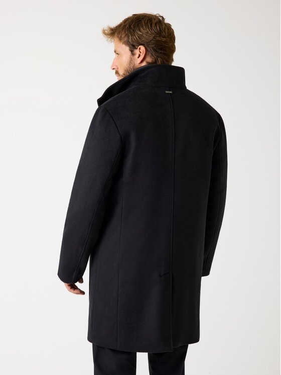 Guess Guess Преходно яке 168871 Черен Classic Fit