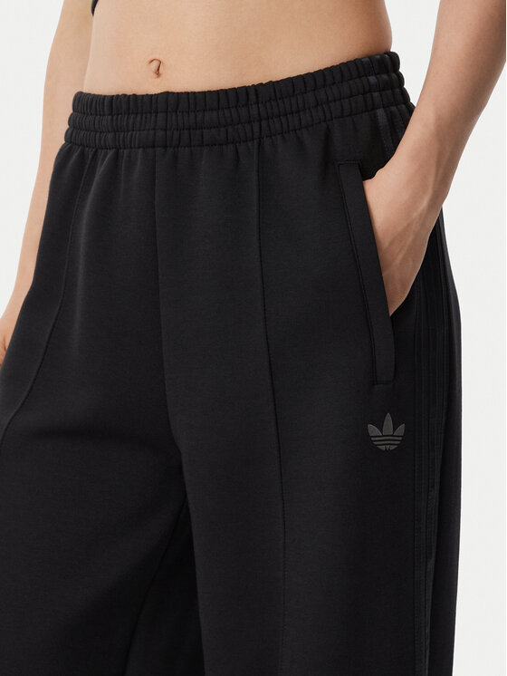 adidas adidas Sportinės kelnės Spacer KR9176 Juoda Loose Fit