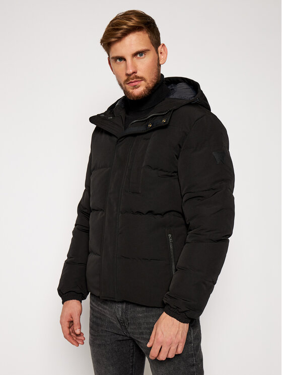Wrangler Wrangler Zimné bundy The Bodyguard W4C8WW100 112129105 Čierna Regular Fit