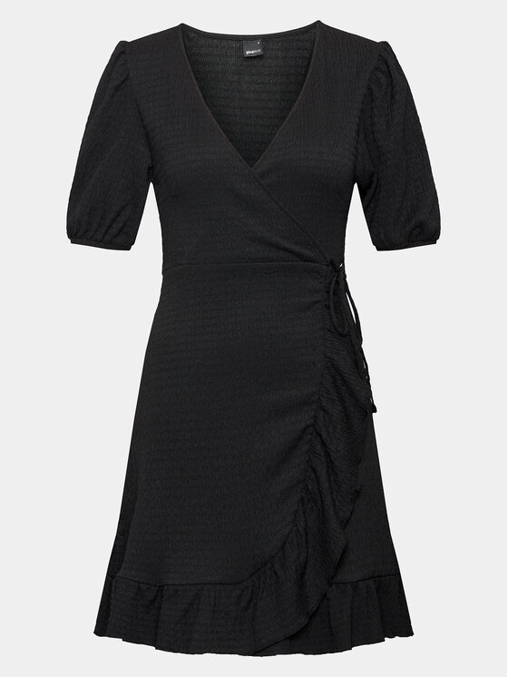 Gina Tricot Gina Tricot Ежедневна рокля 19320 Черен Regular Fit