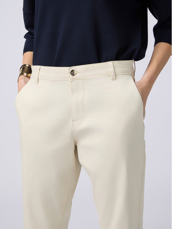 Oltre Oltre Pantaloni di tessuto P785R008238N002 Crema Regular Fit