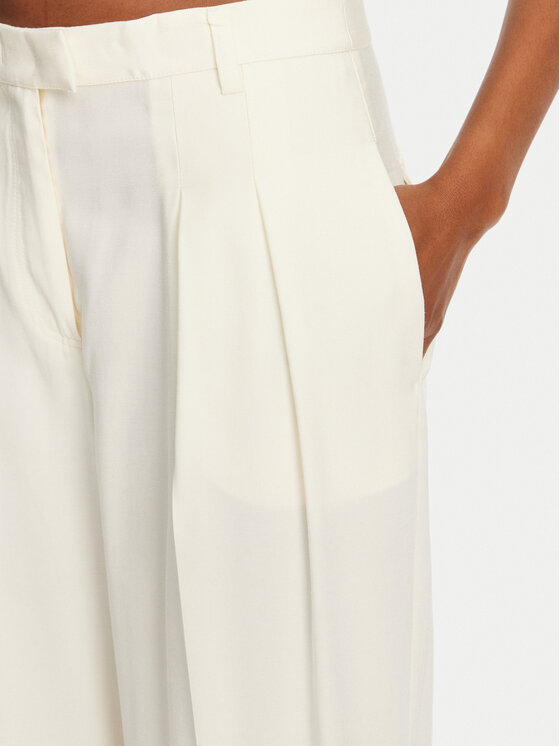 Patrizia Pepe Patrizia Pepe Pantaloni di tessuto 2P1670 A573 W146 Écru Regular Fit