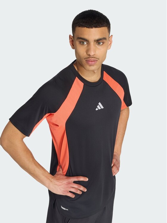 adidas adidas Koszulka techniczna 105405 Czarny Regular Fit
