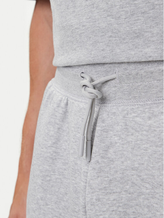 The North Face The North Face Jogginghose Essential NF0A8C1F Grau Relaxed Fit