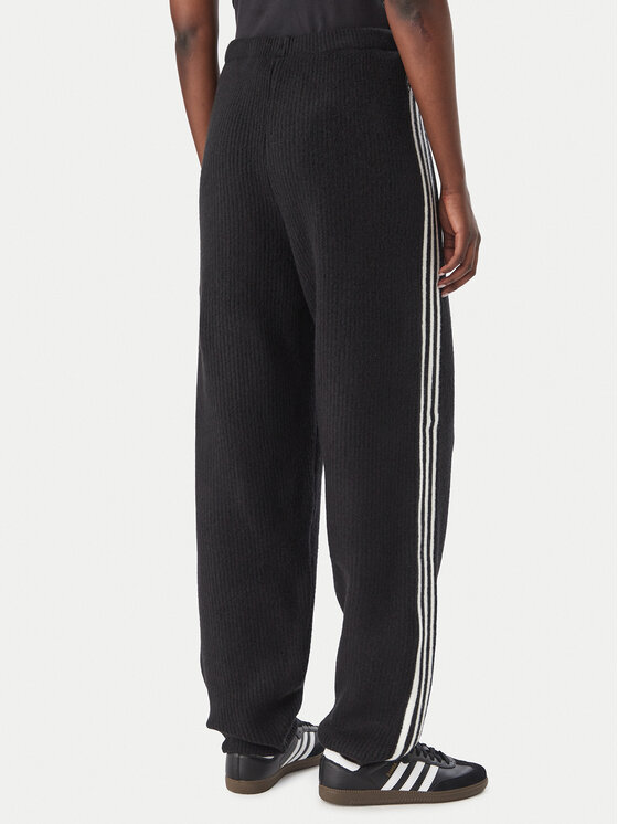 adidas adidas Pantaloni da tuta Adiluna Season 2 X Jennie Knitted Loose Joggers LD8918 Nero Relaxed Fit