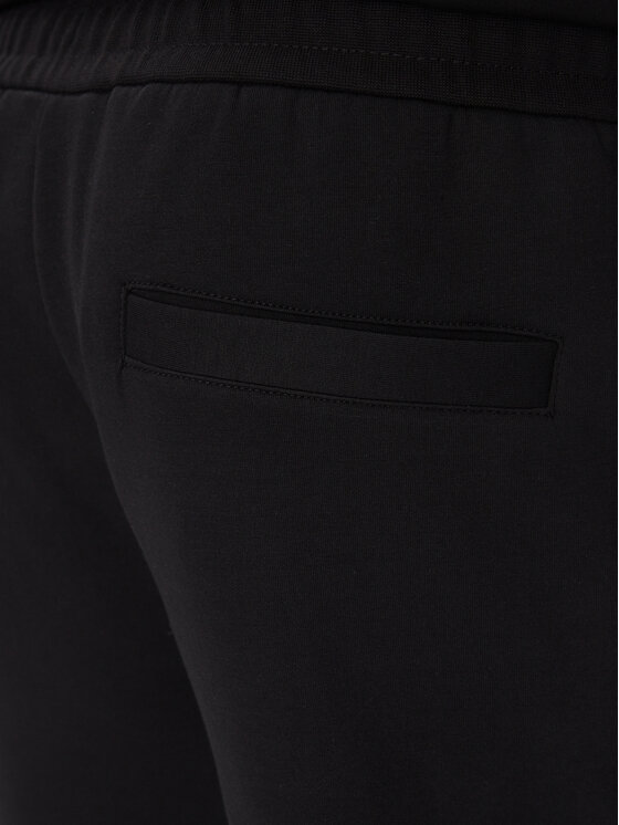 Armani Exchange Armani Exchange Donji dio trenerke XM000744 AF13047 UC001 Crna Regular Fit