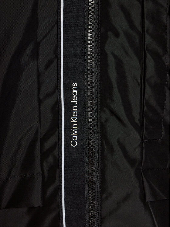 Calvin Klein Jeans Calvin Klein Jeans Prijelazna jakna IB0IB01984 Crna Regular Fit