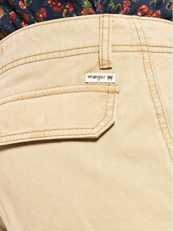 Wrangler Wrangler Szorty materiałowe Cargo W15DKC58N 112126791 Brązowy Regular Fit