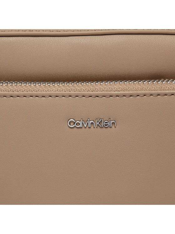 Calvin Klein Calvin Klein Soma Ck Must Camera Bag W/Pckt Lg K60K608410 Bēšs