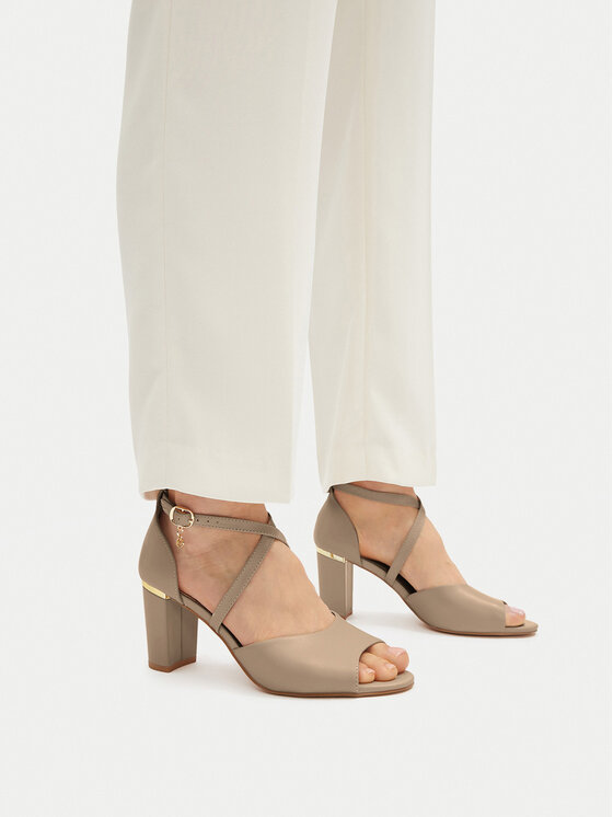 Lasocki Lasocki Sandali WYL3267-7Z Beige