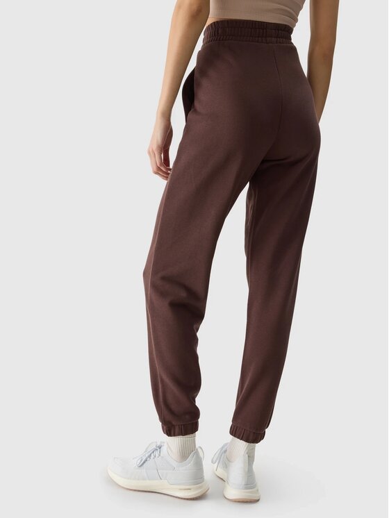 4F 4F Jogger nohavice 4FWSS24TTROF665-80S Hnedá Regular Fit