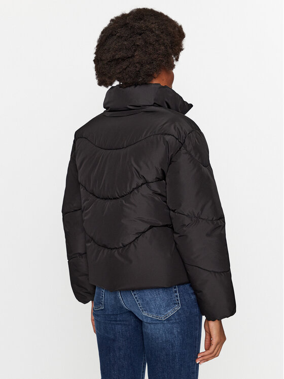 Vero Moda Vero Moda Žieminė striukė 10290471 Juoda Regular Fit