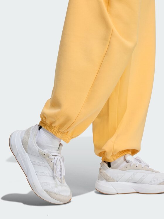 adidas adidas Spodnie materiałowe 151545 Pomarańczowy Loose Fit