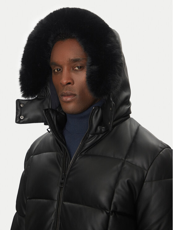 Guess Guess Winterjacke M4BL33 WGJB0 Schwarz Regular Fit
