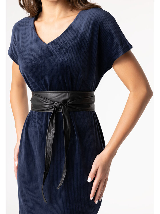 QUIOSQUE QUIOSQUE Každodenné šaty QUIOSQUE 4NT001842 Tmavomodrá Regular Fit