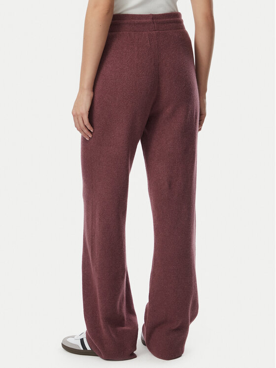 adidas adidas Spodnie dresowe Essentials IA4436 Bordowy Loose Fit