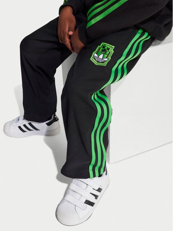 adidas adidas Анцуг Minecraft JW5331 Черен Loose Fit
