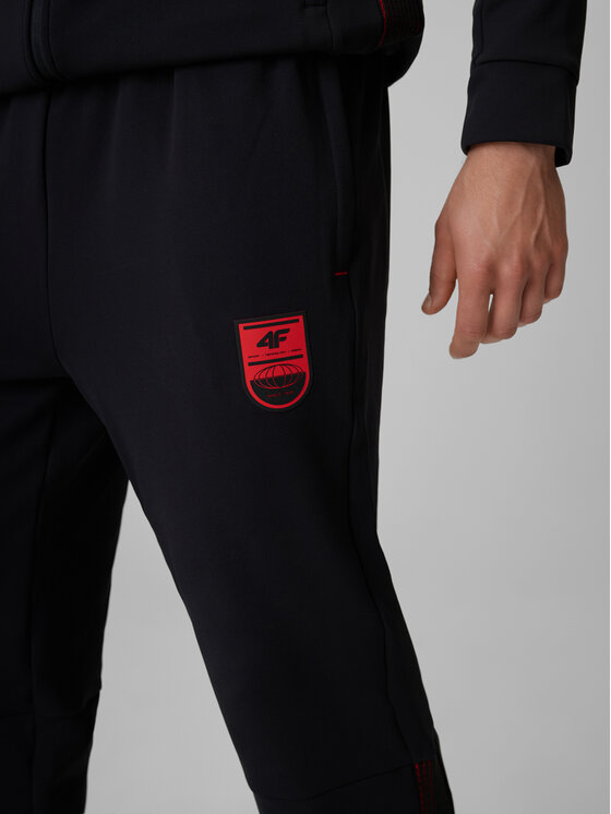 4F 4F Spodnie dresowe FOOTBALL Czarny Regular Fit