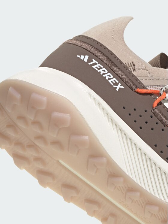 adidas adidas Trekkingi Terrex Voyager 21 Travel Brązowy