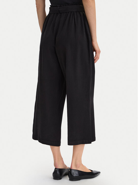 Vero Moda Vero Moda Панталони тип кюлоти Bree 10341670 Черен Cropped Fit