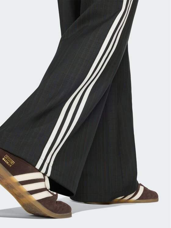 adidas adidas Spodnie dresowe 171909 Czarny Loose Fit