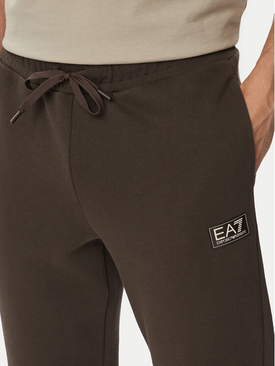 EA7 Emporio Armani EA7 Emporio Armani Trenirka 7M002236 AF21822 U6027 Temno rjava Regular Fit
