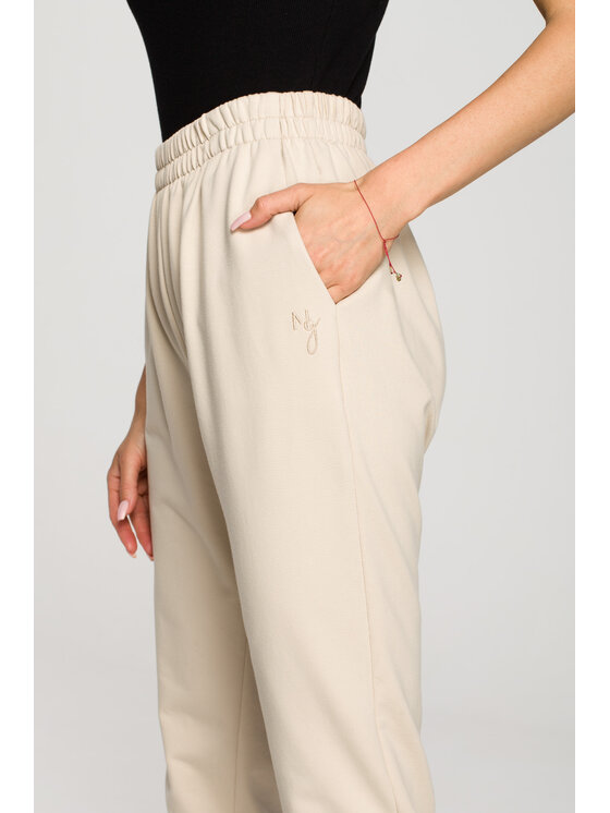 Made of Emotion Made of Emotion Pantaloni da tuta M692 Beige Active Fit
