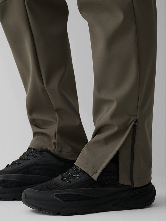 4F 4F Spodnie outdoor URBAN COMMUTER Khaki Regular Fit