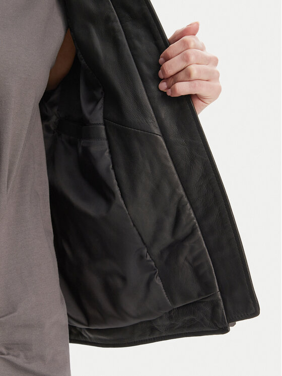 PINKO PINKO Bőrkabát 105296 A2N5 Fekete Regular Fit